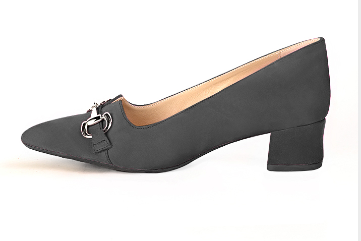 Dark grey women's dress pumps,with a square neckline. Tapered toe. Low flare heels. Profile view - Florence KOOIJMAN